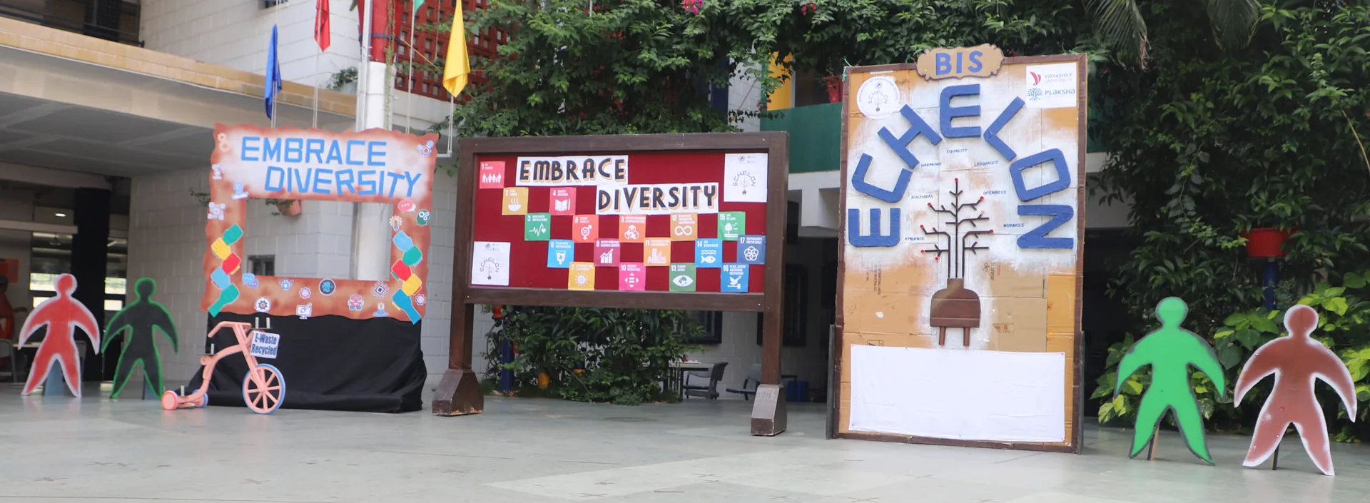 Echelon banner and decorations at the school entrance at Echelon 2.0